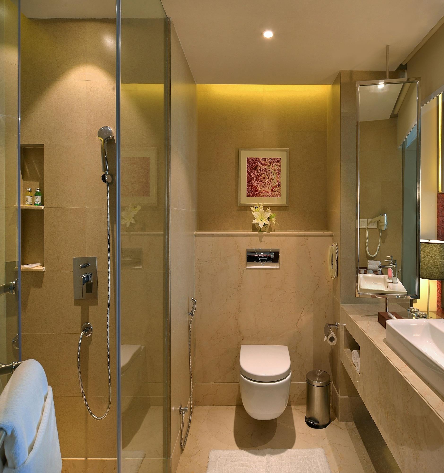Majestic Court Sarovar Portico Нави Мумбай Екстериор снимка